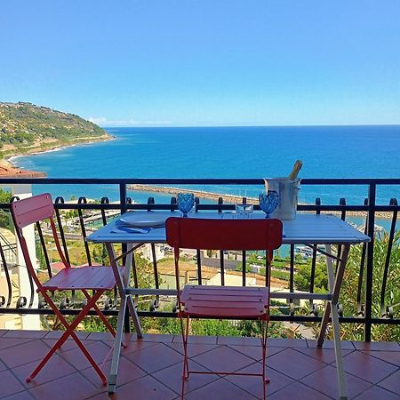 Lighthouse Appartement San Lorenzo al Mare Buitenkant foto